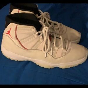 Jordan 11 Platinum Tint